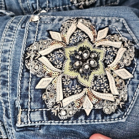 Miss Me Blue Capri Jeans with Faded Wash 27 - Picture 5 of 5